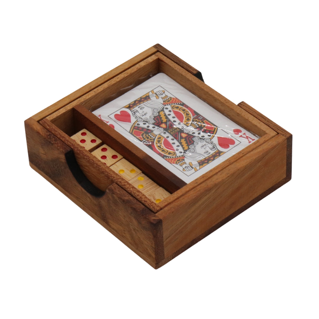 CARD Box | 11 cm | 1 Pack of Cards | 5 Wooden Dice – House of Chess