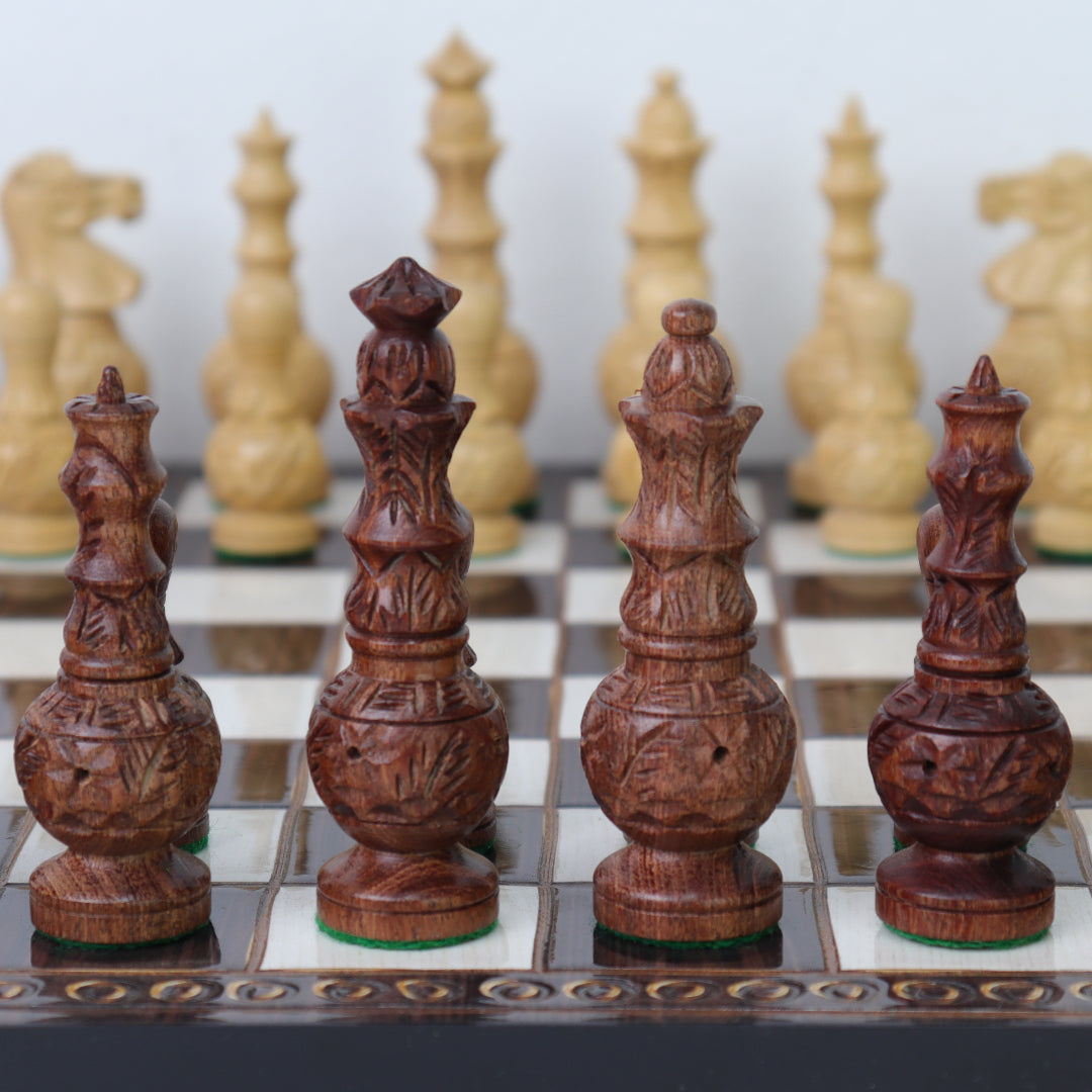 MUGHAL AFTAB | Acacia Chess Pieces | 100mm King | Carved Walnut Chess Board | 37mm Squares