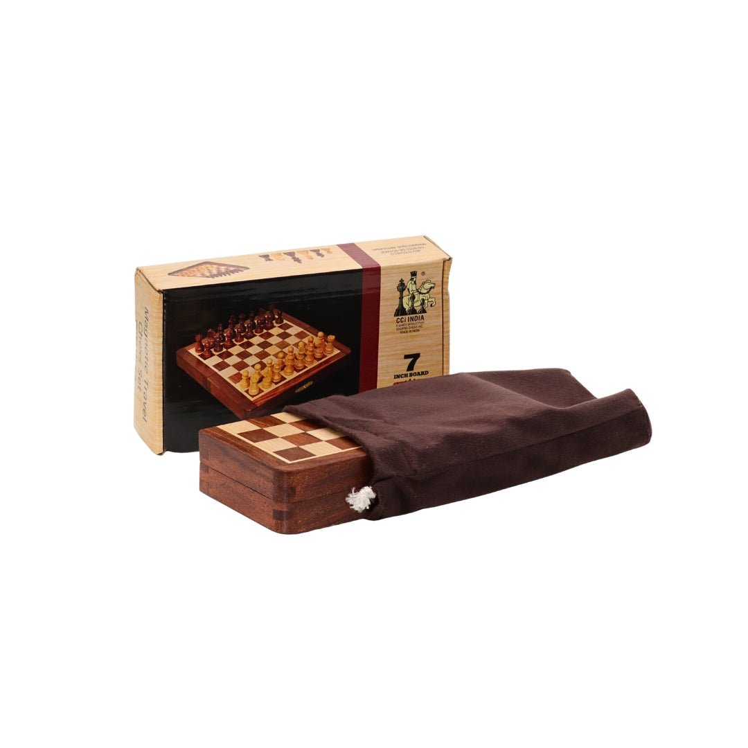 Travel Chess Set | Wooden | Magnetic | Folding | 18cm