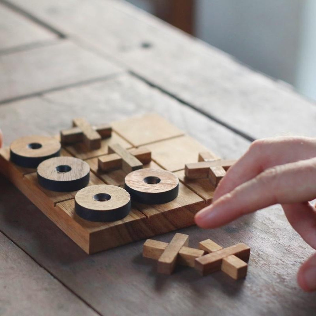 Noughts &amp; Crosses | 14cm | Solid Wood