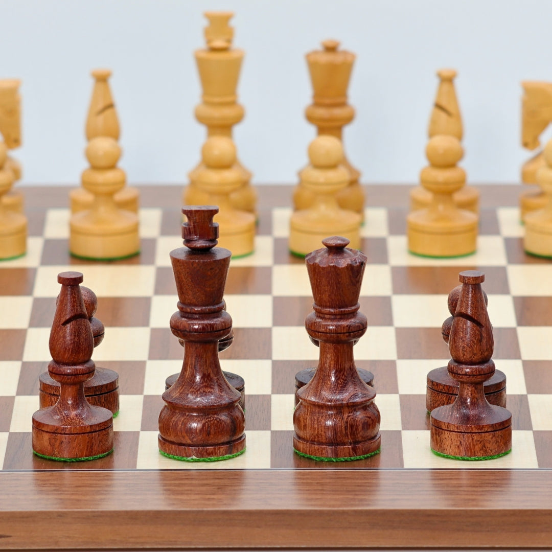 RUSSIAN KNIGHT Acacia Pieces, 85 mm King | Walnut &amp; Maple Board, 45 mm Squares