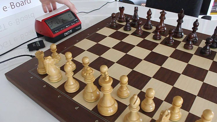 DGT Pi | computer & chess clock